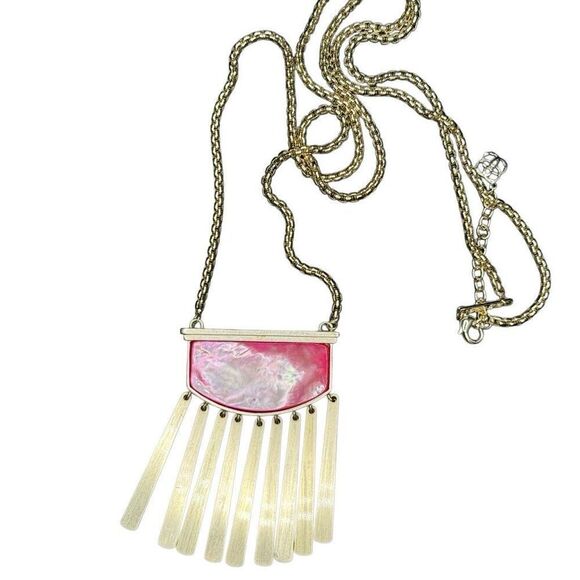 Kendra Scott Ellen Fringe Pink Pearl Stone - Picture 2 of 4